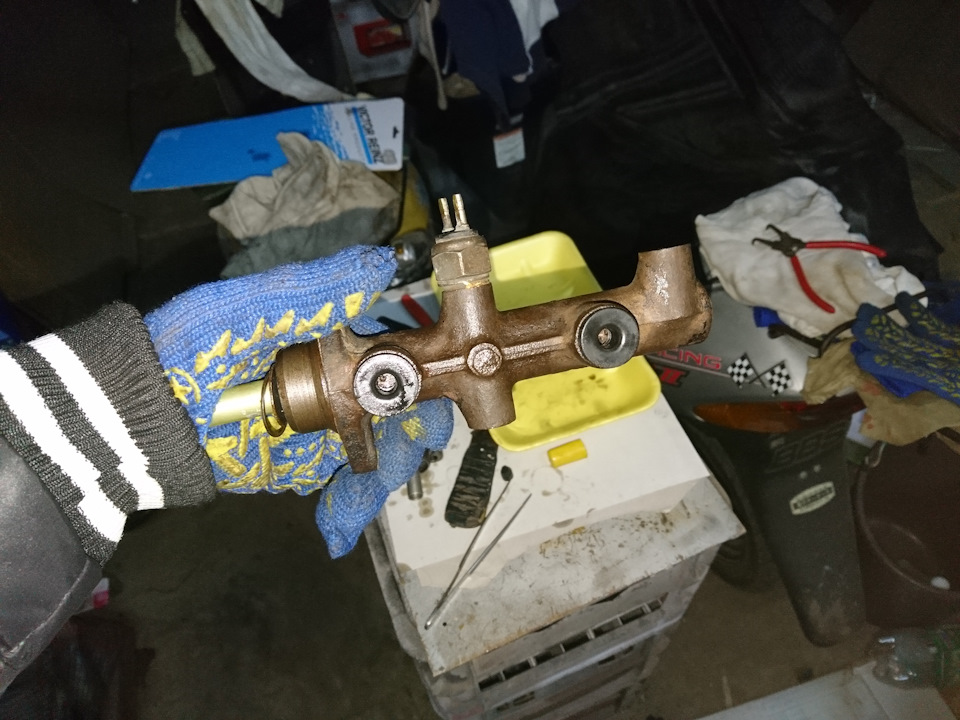 d3cfab5s 960 Как отрегулировать главный тормозной цилиндр