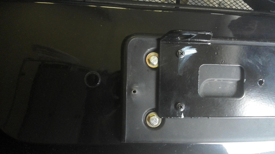 d3d2499s 960 крепление противотуманок на номер