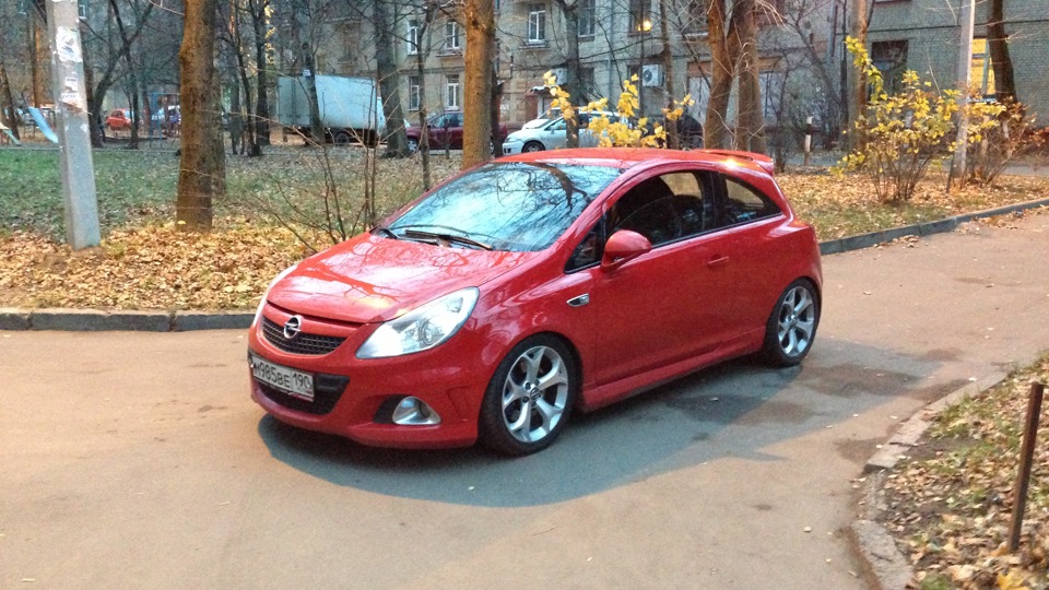 Opel Corsa OPC RedBullet
