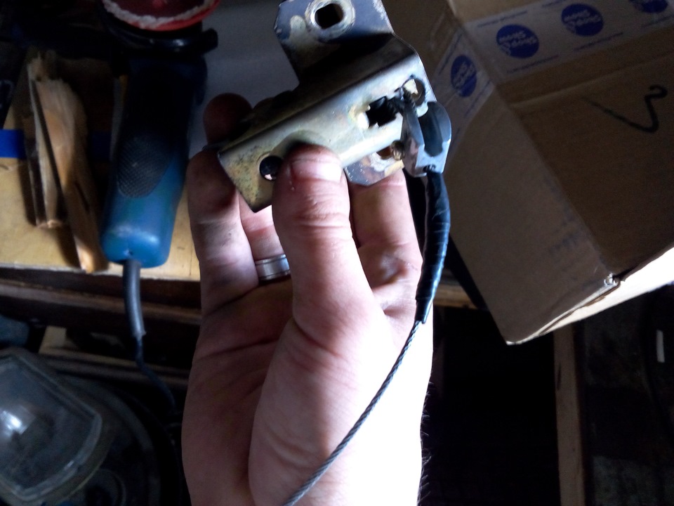 Открывание багажника с кнопки. Часть 1-ая — Lada 2106, 1,6 л, 2001 года ...