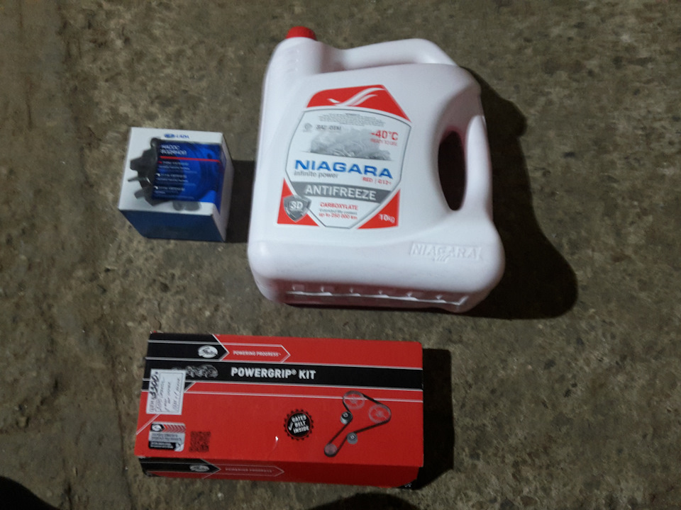 Замена ремня грм помпы и антифриза — Lada Гранта (1G), 1,6 л, 2013 года ...