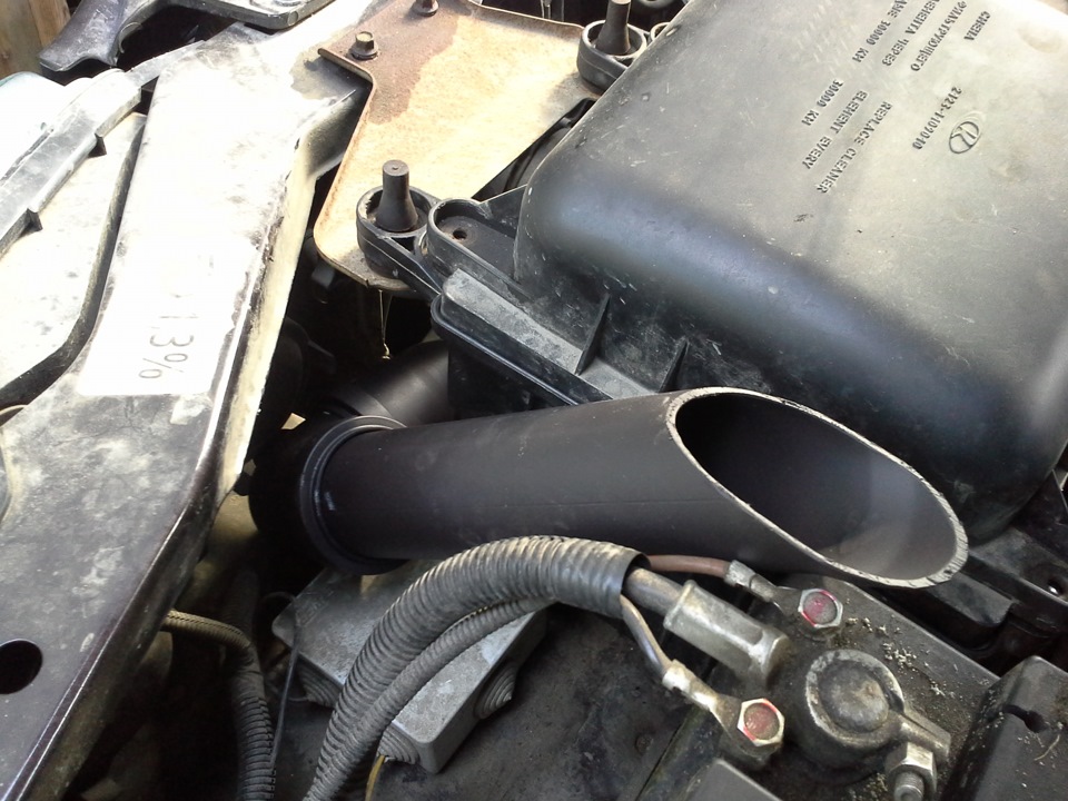 Photo from the logbook Chevrolet Niva (1G). Found on photo: 21231109010