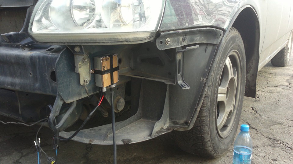 Установка Ксенона в ПТФ+Дудка+Решетка и реснички — Lada Приора седан, 1 ...