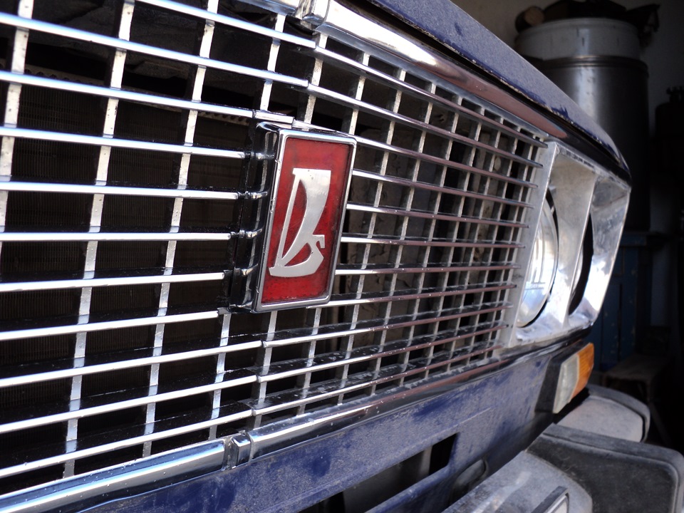 Красная эмблема — Lada 21063, 1,3 л, 1990 года | аксессуары | DRIVE2