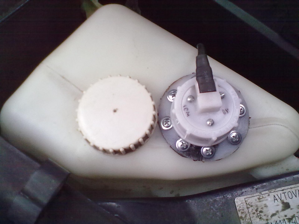 Датчик уровня жидкости омывателя в калине — Lada Калина универсал, 1,4 ...