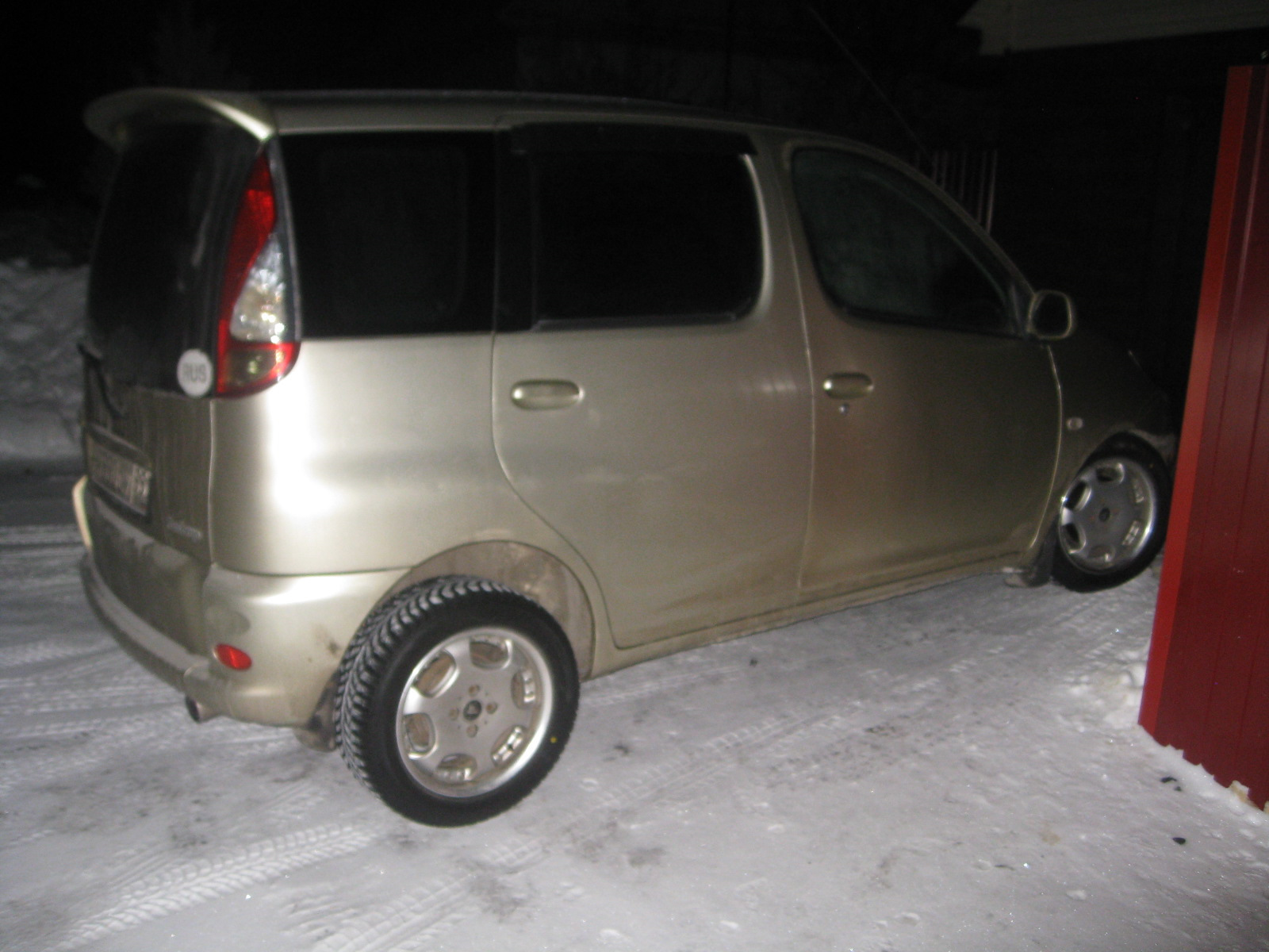 Toyota Funcargo Hertz drive2