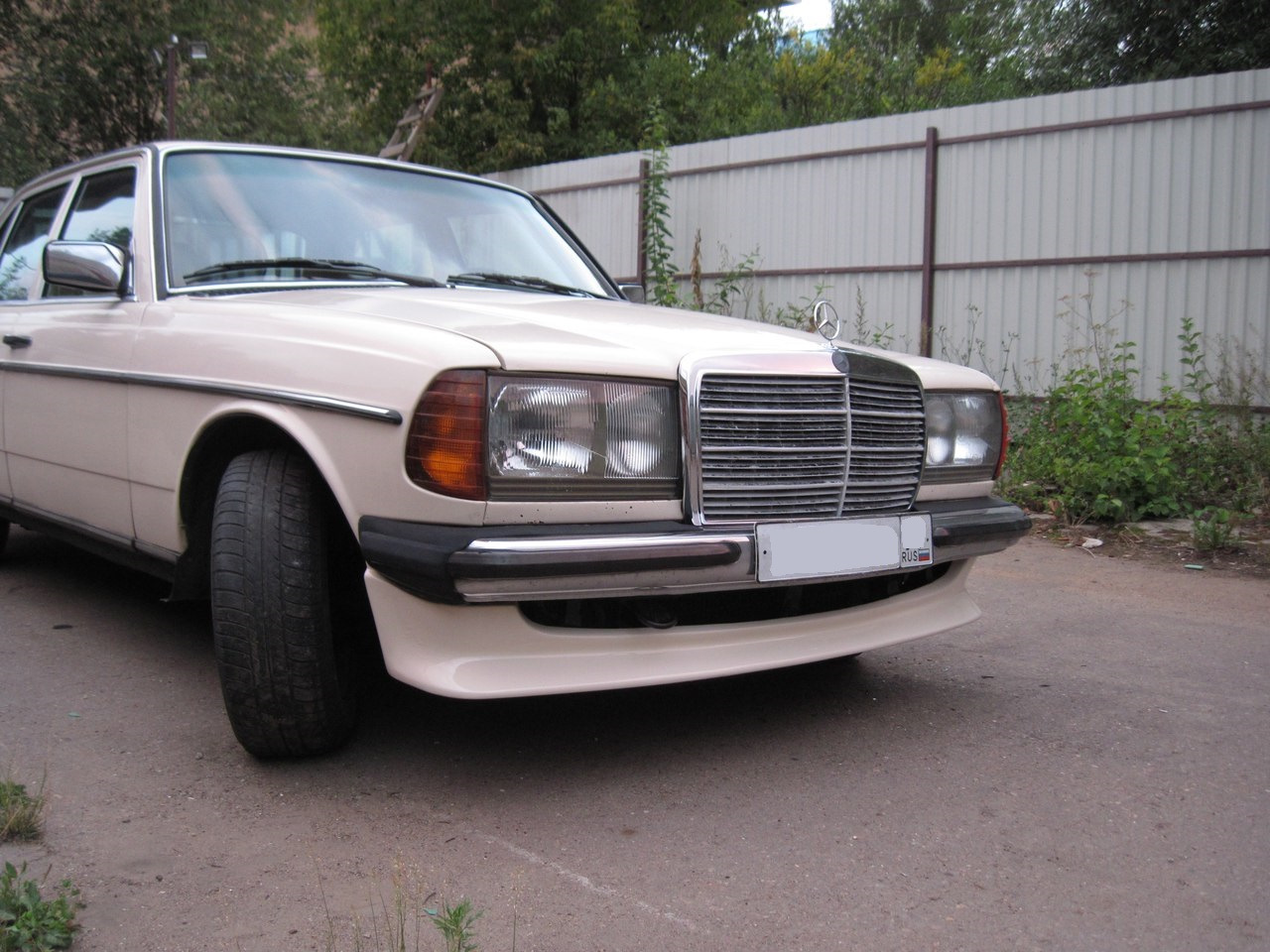 Мерседес w123 без бамперов