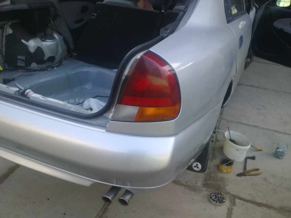 сборка — Mitsubishi Carisma