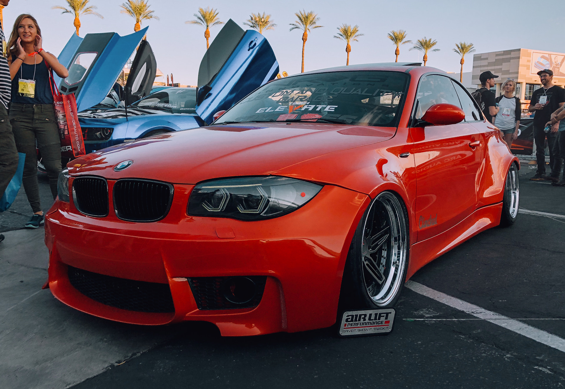 Вайд. E82 Clinched. BMW Clinched. BMW e82 Series Clinched. BMW Sema show.