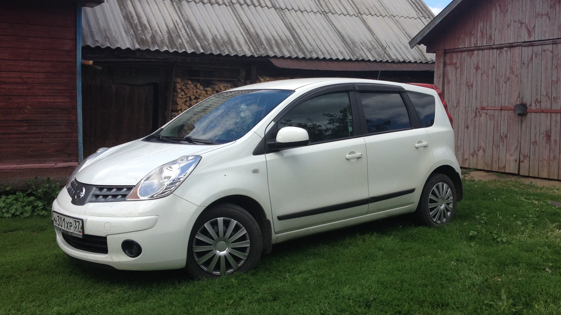 Nissan Note (1G) 1.4 бензиновый 2008 | зверь машина) на DRIVE2