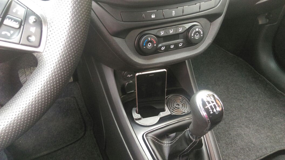 d426e6ds 960 держатель телефона в весту фото