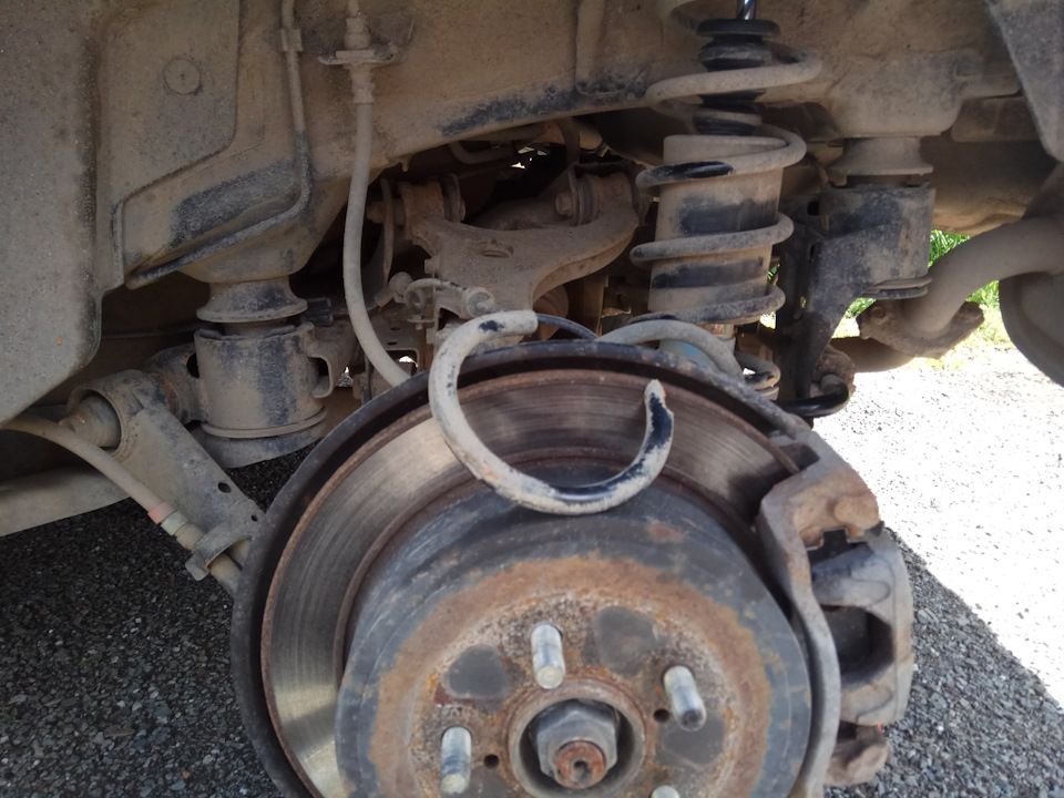 Долой ГУЛ! Замена заднего ступичного подшипника - Subaru Legacy (BL/BP), 2 л, 20