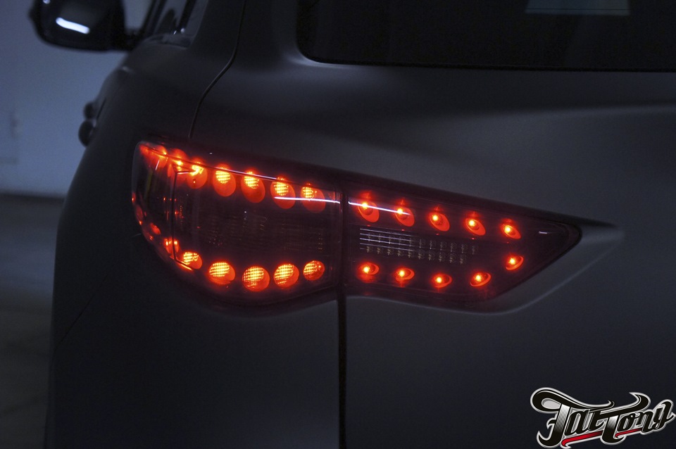 High performance lights. Фонарь задний Infiniti fx37. Задние фары Инфинити ФХ 35 led. Задние фонари Инфинити fx35. Инфинити ФХ 37 задние фонари.