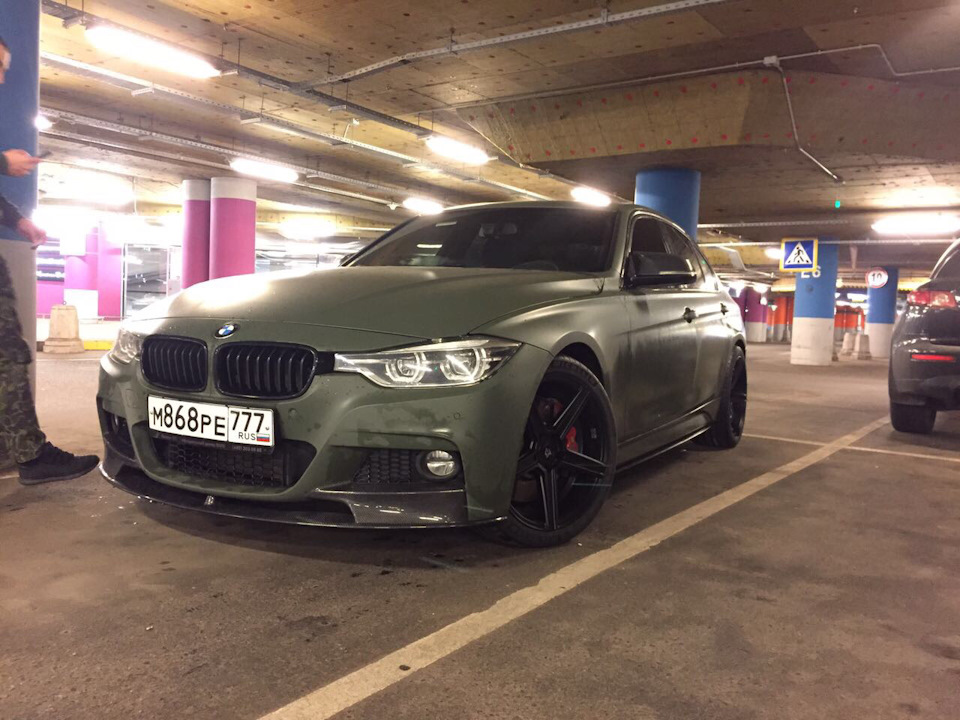 BMW f30 зеленая матовая