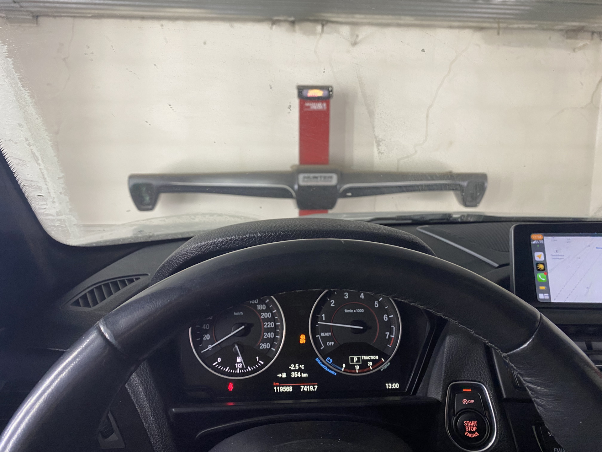 Регулировка углов схождения и развала колес — BMW 1 series (F20), 1,6 л ...