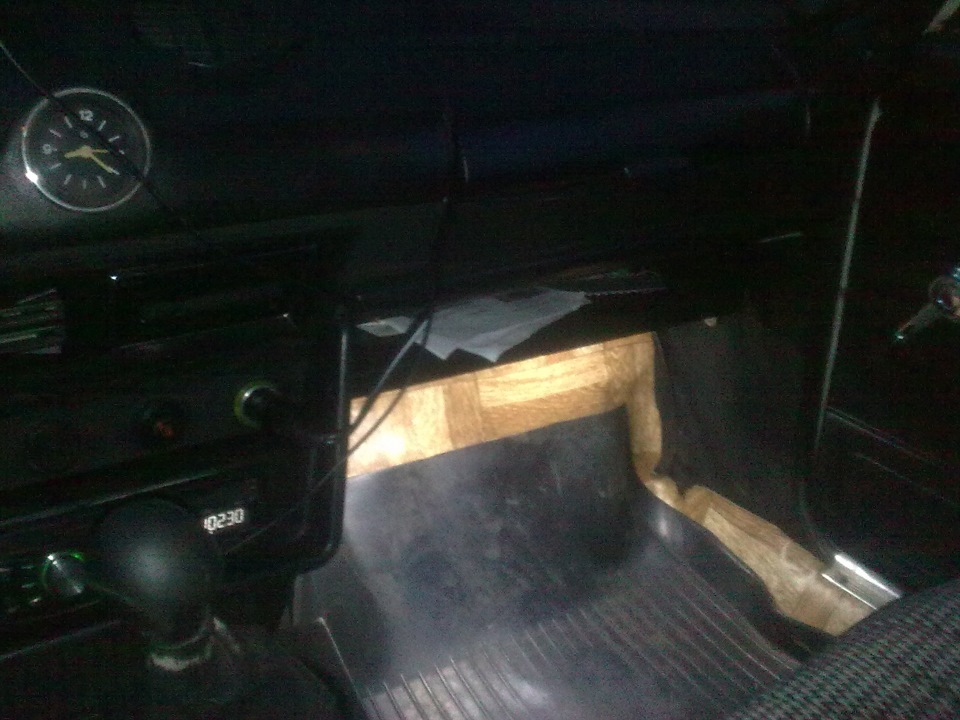 Плафон от калины в салон ваз 2106 — Lada 2106, 1,6 л, 1997 года ...