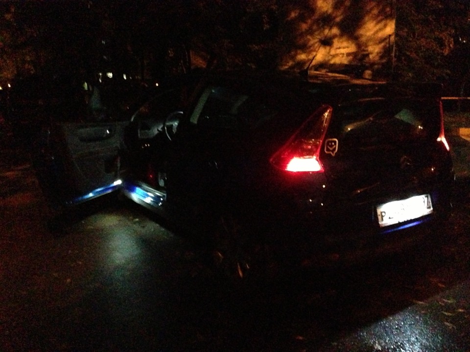 Подсветка порогов — Citroen C4 (1G), 1,6 л, 2008 года | электроника ...