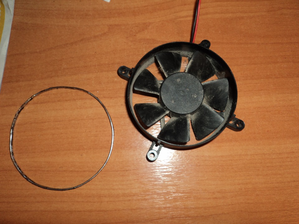 Ангельские глазки дэу нексия n150. d45a5cs 960. Ангельские глазки дэу нексия n150 фото. Ангельские глазки дэу нексия n150-d45a5cs 960. картинка Ангельские глазки дэу нексия n150. картинка d45a5cs 960. Привет Всем…Не дождался ангельских глазок которые заказал www.drive2.ru/l/4982840/где то еще идут… Решил заняться этим сам, может пригодиться… Искал двухсторонний текстолит чтобы сделать плату…не нашел…Читал что для SMD 5730 светодиодов желательно охлаждение…Потом подумывал из алюминия попробовать сделать…Бросил все затеи которые пока трудно воплотить без подручных материалов, буду делать что есть под рукой(на балконе:)), сделать решил из медного провода толщиной 1.5 мм и длиной 26 см.
