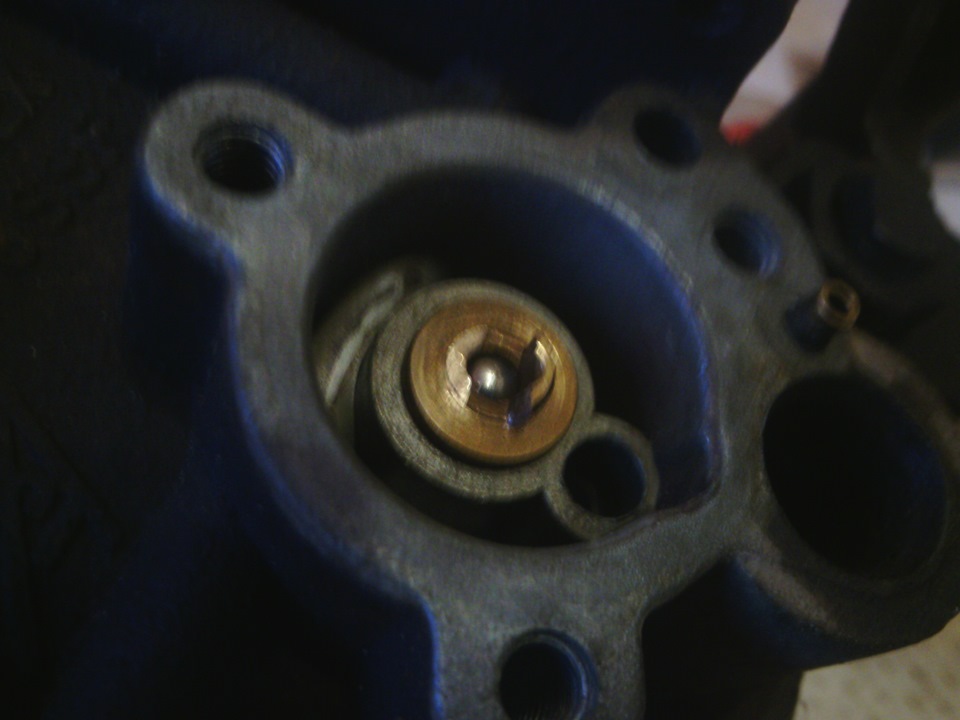 Решился перебрать карбюратор. — Ford Escort Mk3, 1,3 л, 1981 года ...