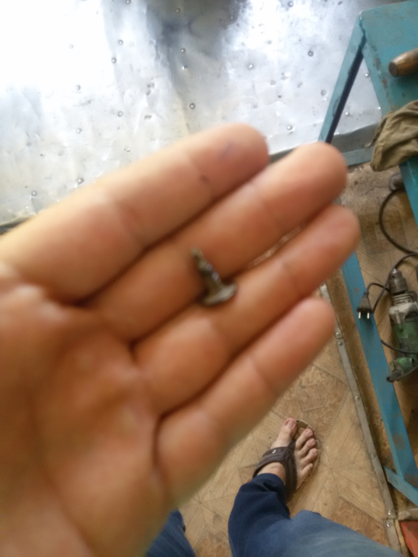 Замена салонного фильтра + первый прокол колеса — Renault Duster (1G ...