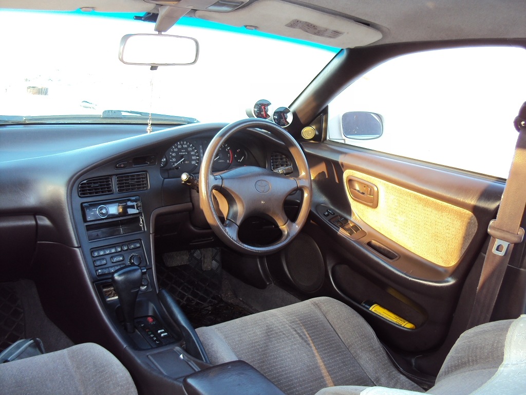 Toyota Carina ed st160 салон