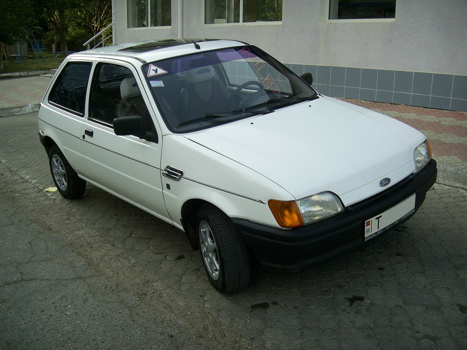 Ford Fiesta ралли 1990