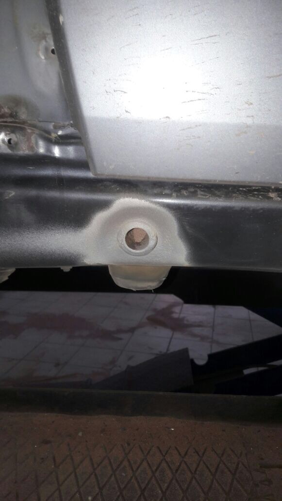 Очистка днища сухим льдом — Mercedes-Benz E-class (W124), 5 л, 1995 ...