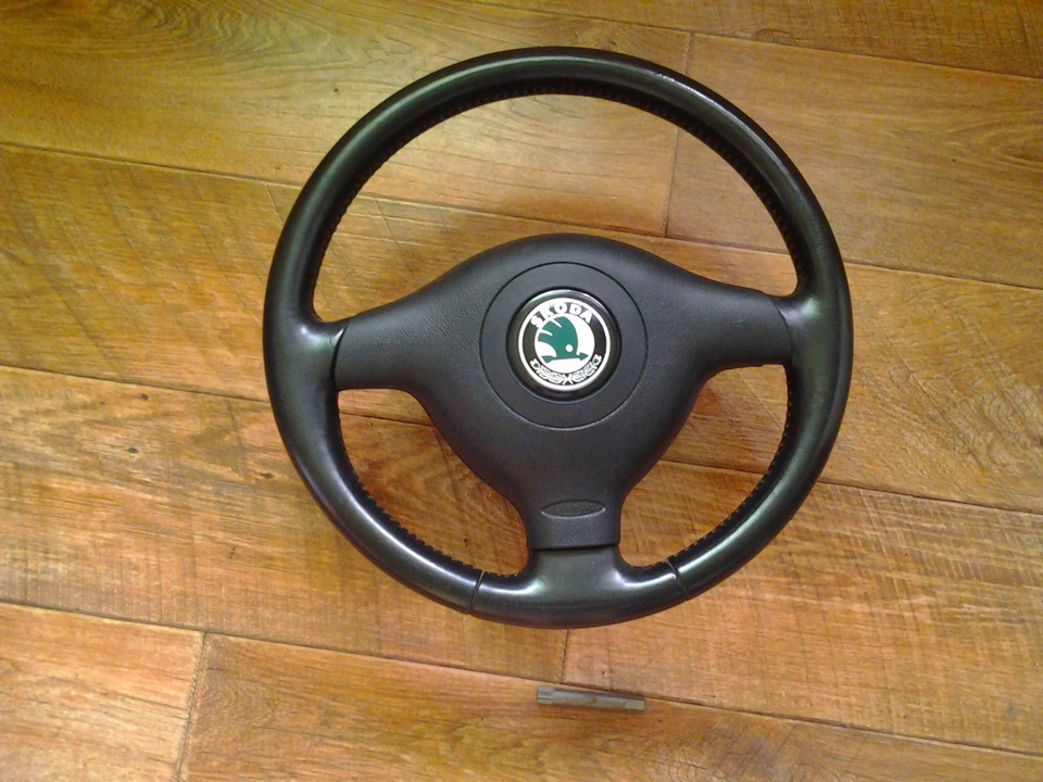 руль skoda octavia tour
