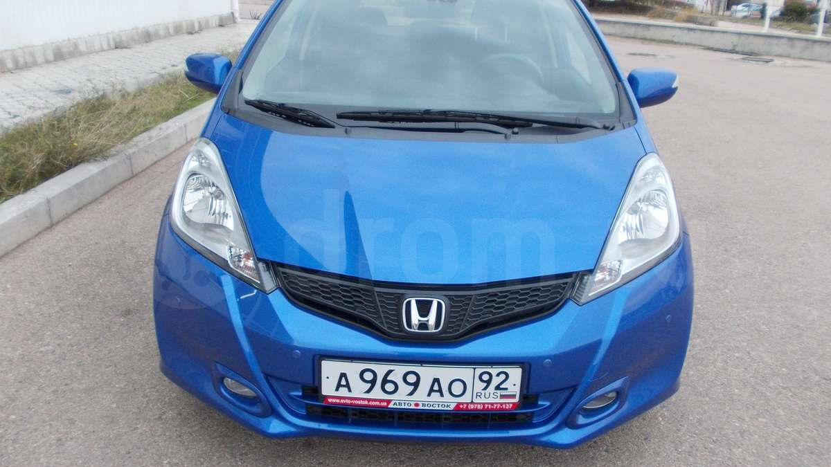 Honda Jazz (2G) 1.4 бензиновый 2012 | Машина любимой Жены на DRIVE2