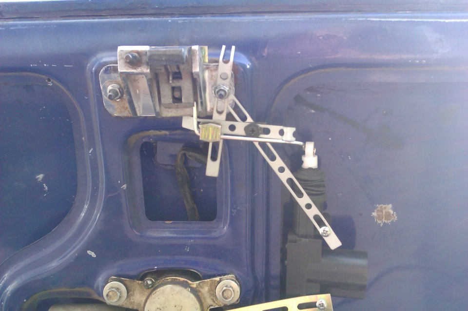 Электропривод на багажник и наклейка DRIVE2 — Lada Ока 11113, 0,7 л ...