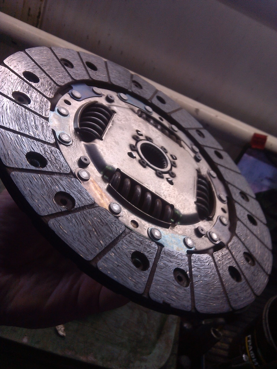 после замены сцепления вибрирует педать — Skoda Octavia A7 Mk3, 1,6 л ...