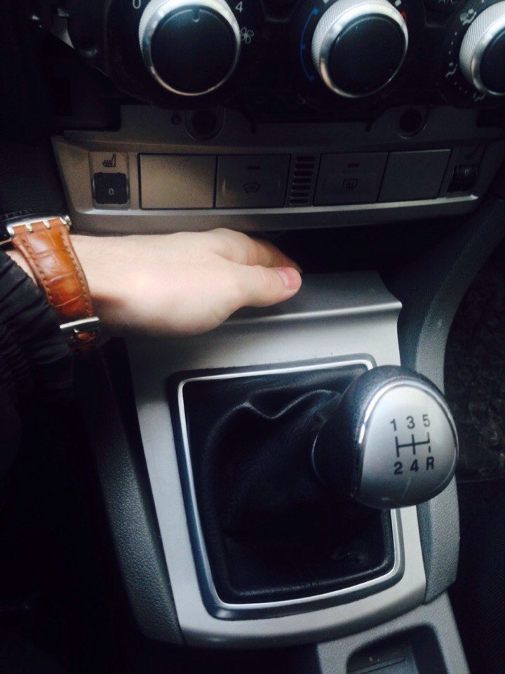 Обтяжка панели в матовое серебро — Ford Focus II Hatchback, 1,6 л, 2008 ...