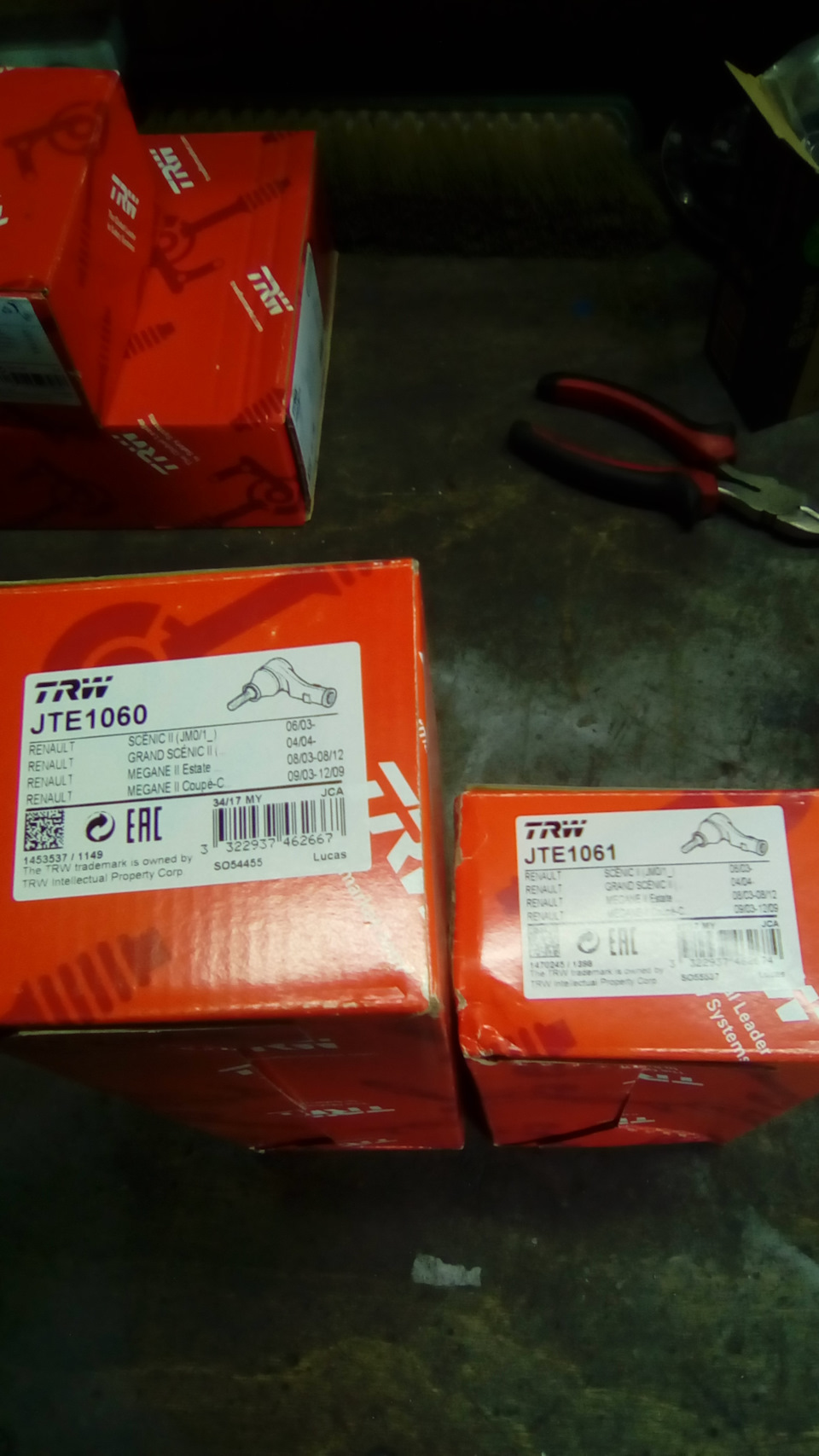 JBE224 Комплект пыльников, рулевое управление для RENAULT TRW ...