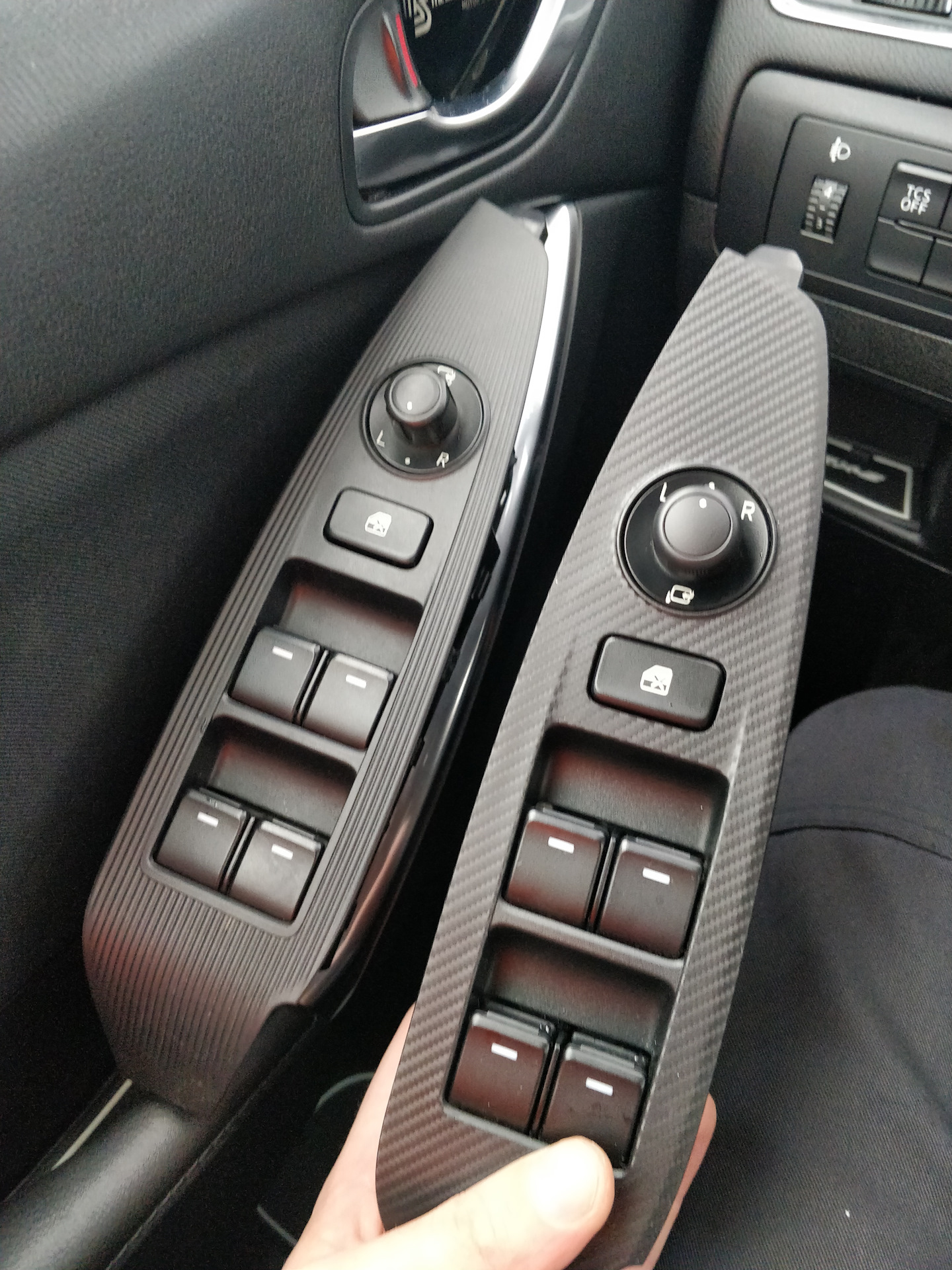 Складывание зеркал мазда сх 5. Mazda cx5 2013 блок управления стеклоподъемниками. Блок управления стеклоподъемниками Mazda 6 2013. Кнопки стеклоподъёмников Mazda CX-5 2021. Блок управления стеклоподъемниками Мазда СХ 5 2017.