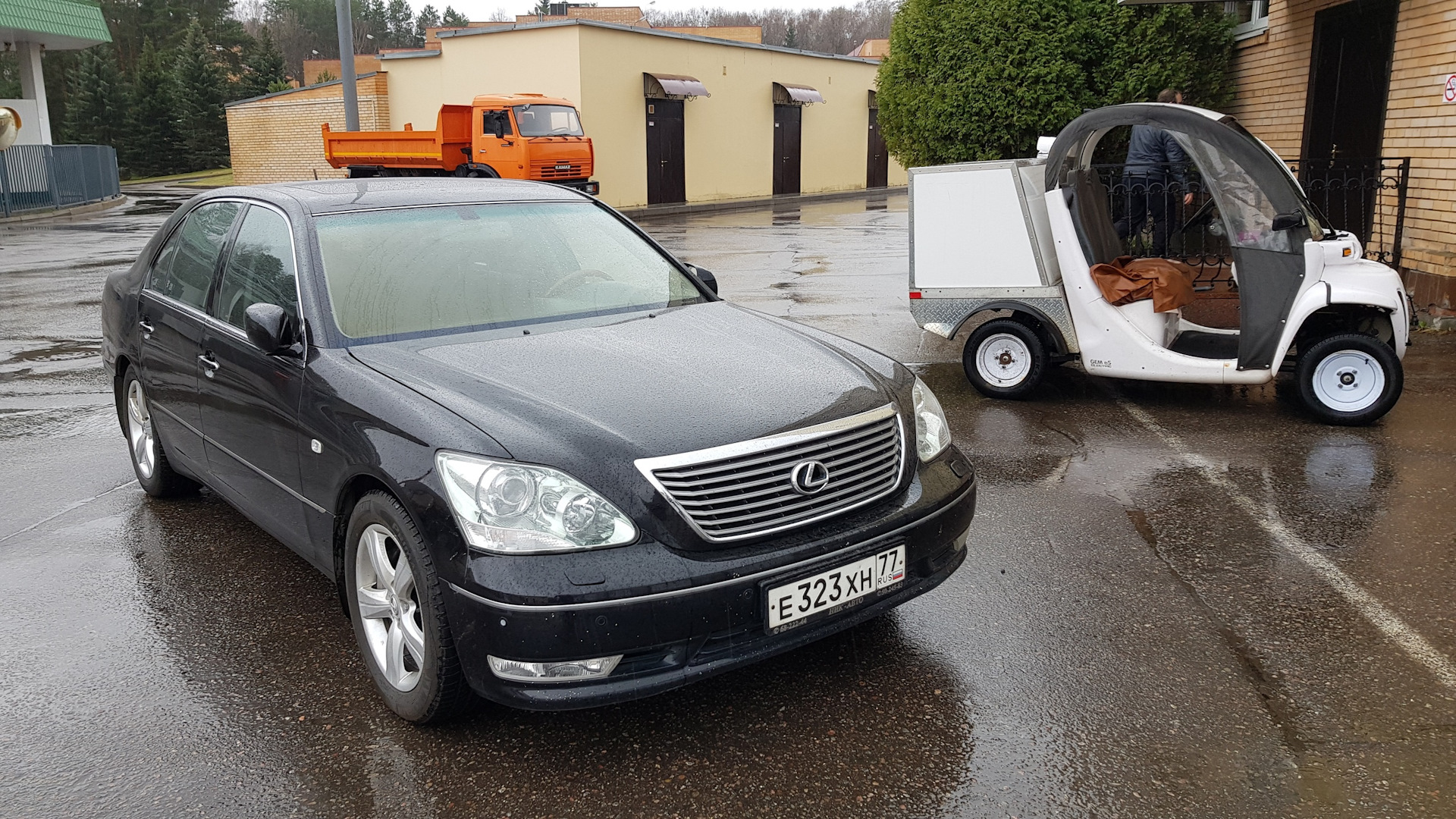 Lexus LS (UCF30) 4.3 бензиновый 2005 | Спокойный великан 2 на DRIVE2