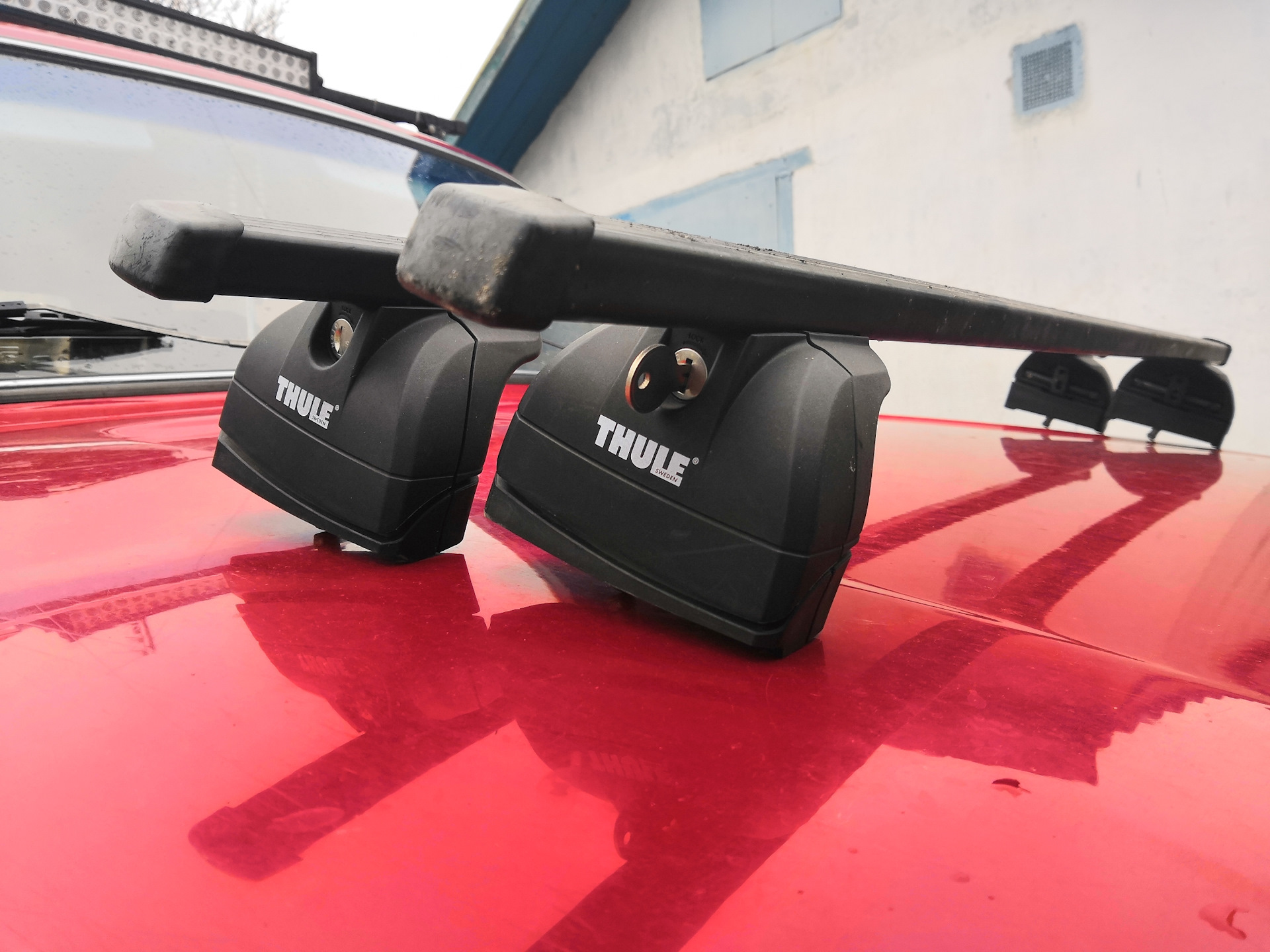 бесшумные багажники.