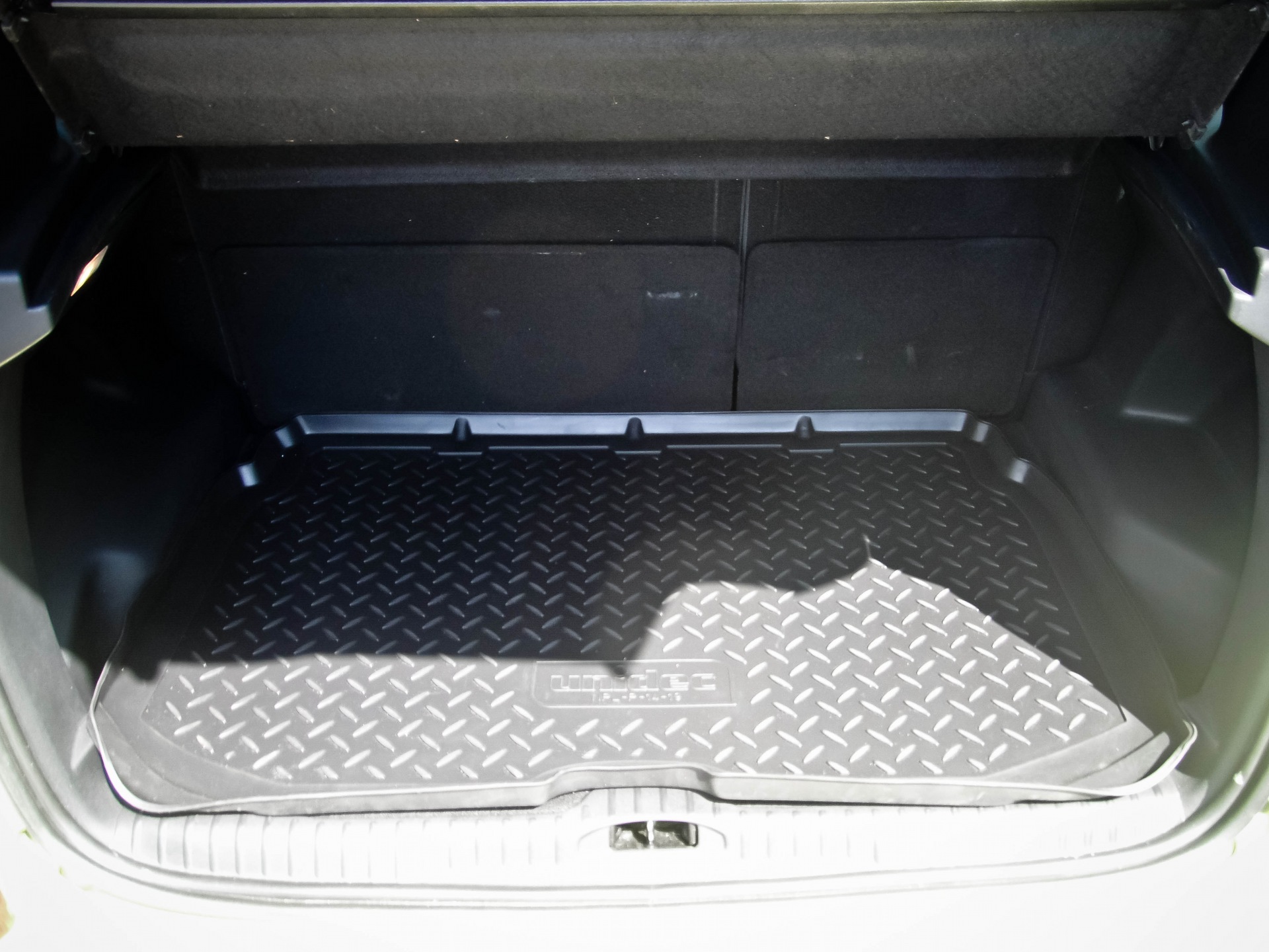 Прикупил коврик в багажник — Citroen C3 Picasso, 1,6 л, 2009 года ...