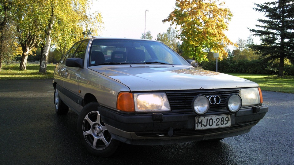 Audi 100 нижневартовск. Ауди 100 2. Audi 100 1998. Ауди 100 2. 0 115 л с.
