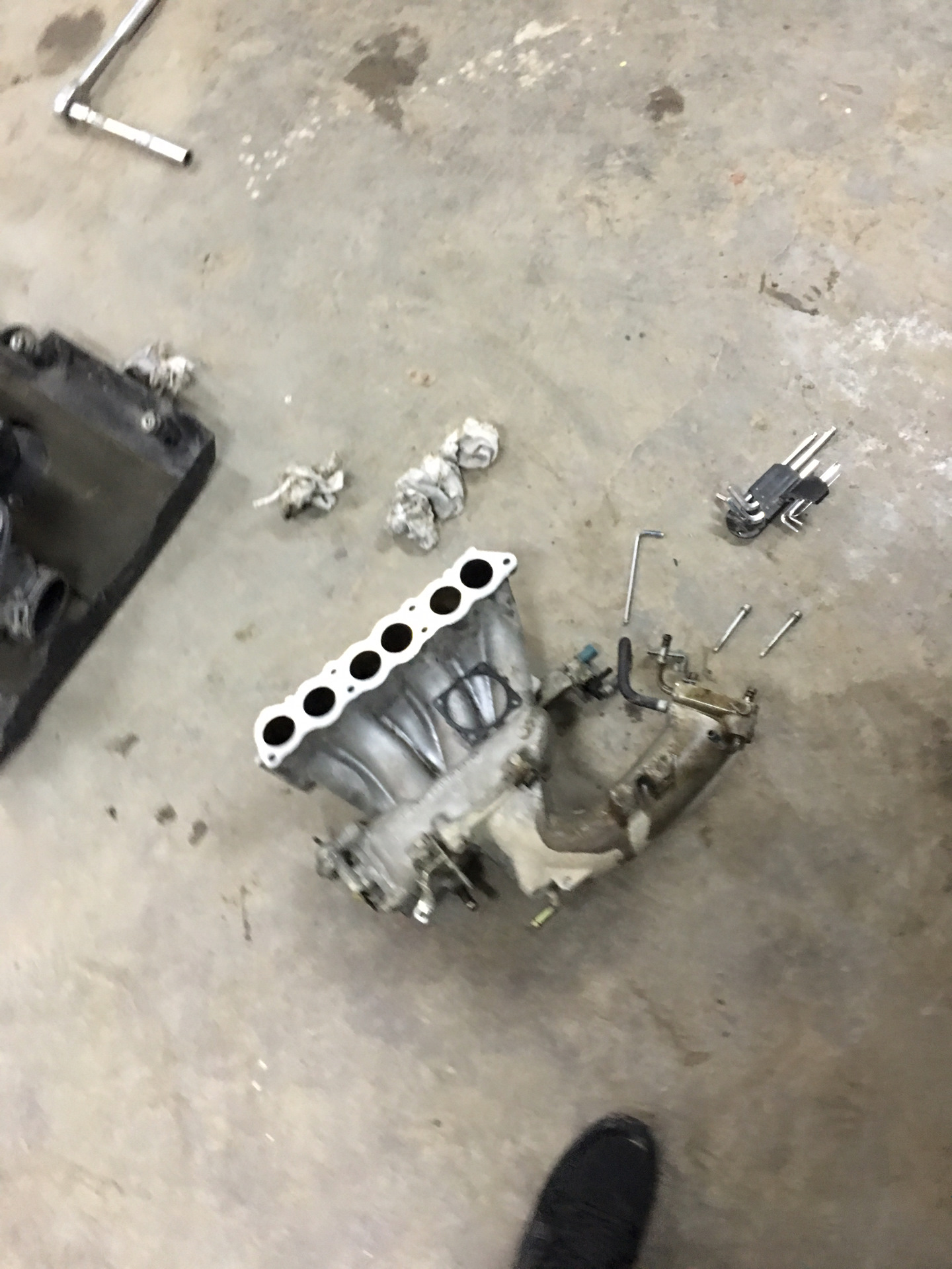 Замена свечей, чистка и настройка дросселя. — Nissan Teana (J31), 2,3 л ...