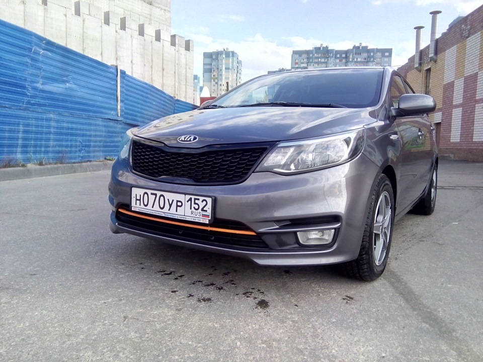 R01-1035 Решетка радиатора Kia Rio 4 “GT-Line”