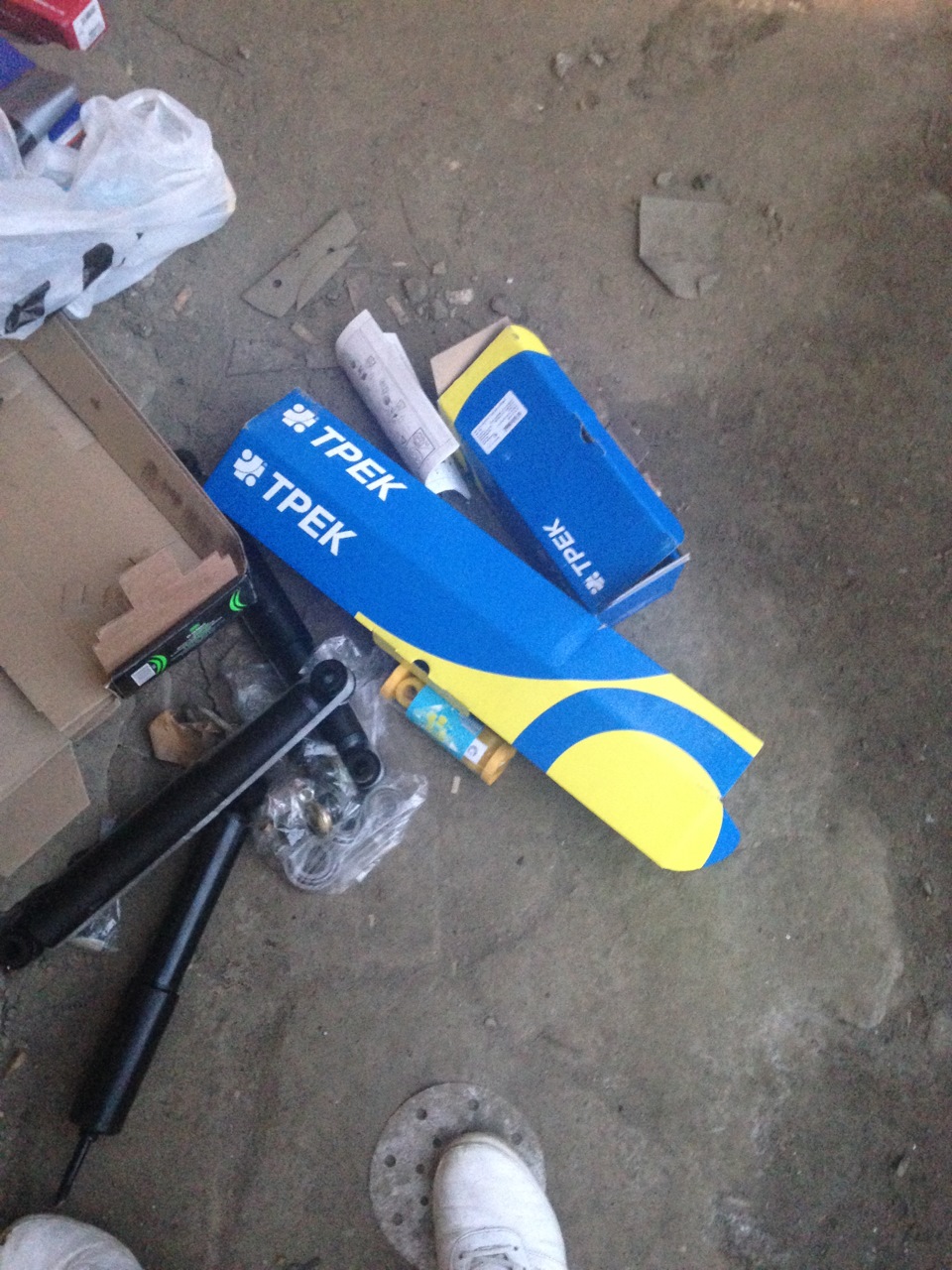 Ремонт подвески и установка нового карбюратора. — Lada 21043, 1,5 л ...