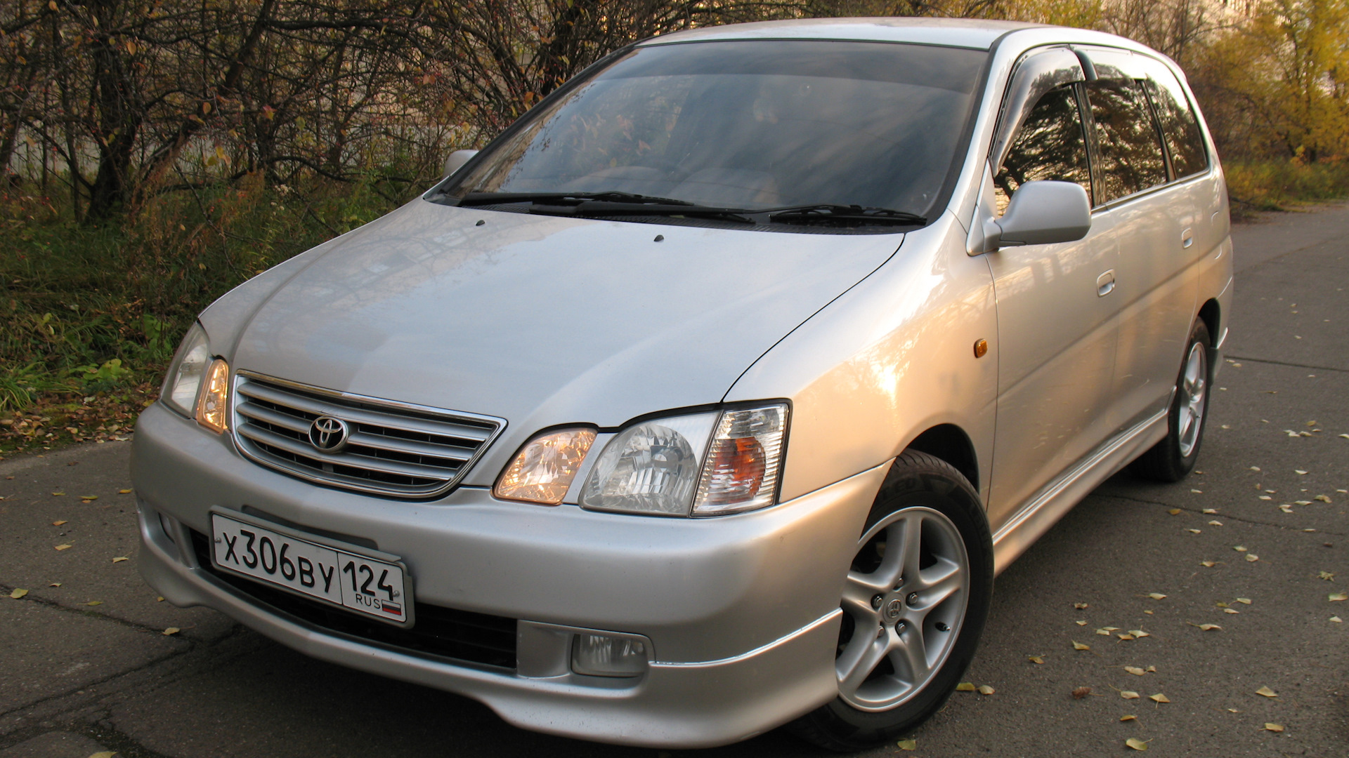 Дром чита автомобилей тойота. Toyota Gaia 1999. Gaia SXM 10. Тойота Гайя 1999 фото. Фото Тойота Гайя 2000г.