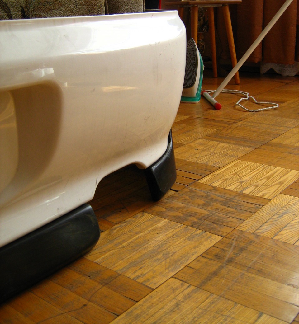 Норка для мышки — Mitsubishi Colt V