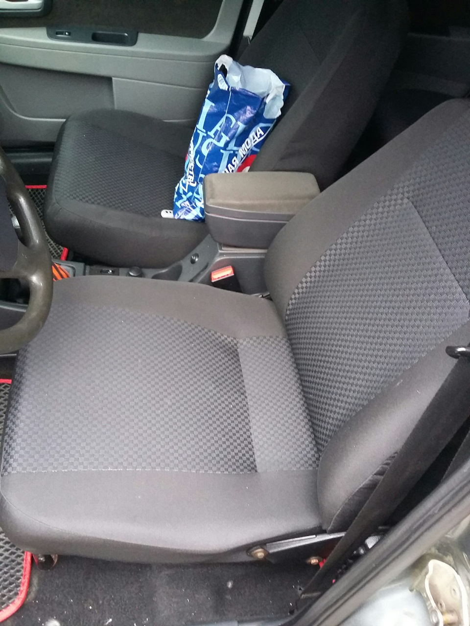 Обивки сидений — Lada Приора седан, 1,6 л, 2008 года | тюнинг | DRIVE2