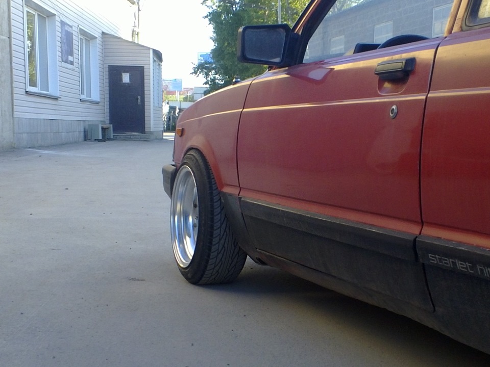 Подгонка машины под колеса — Toyota Starlet (60), 1,5 л, 1983 года ...