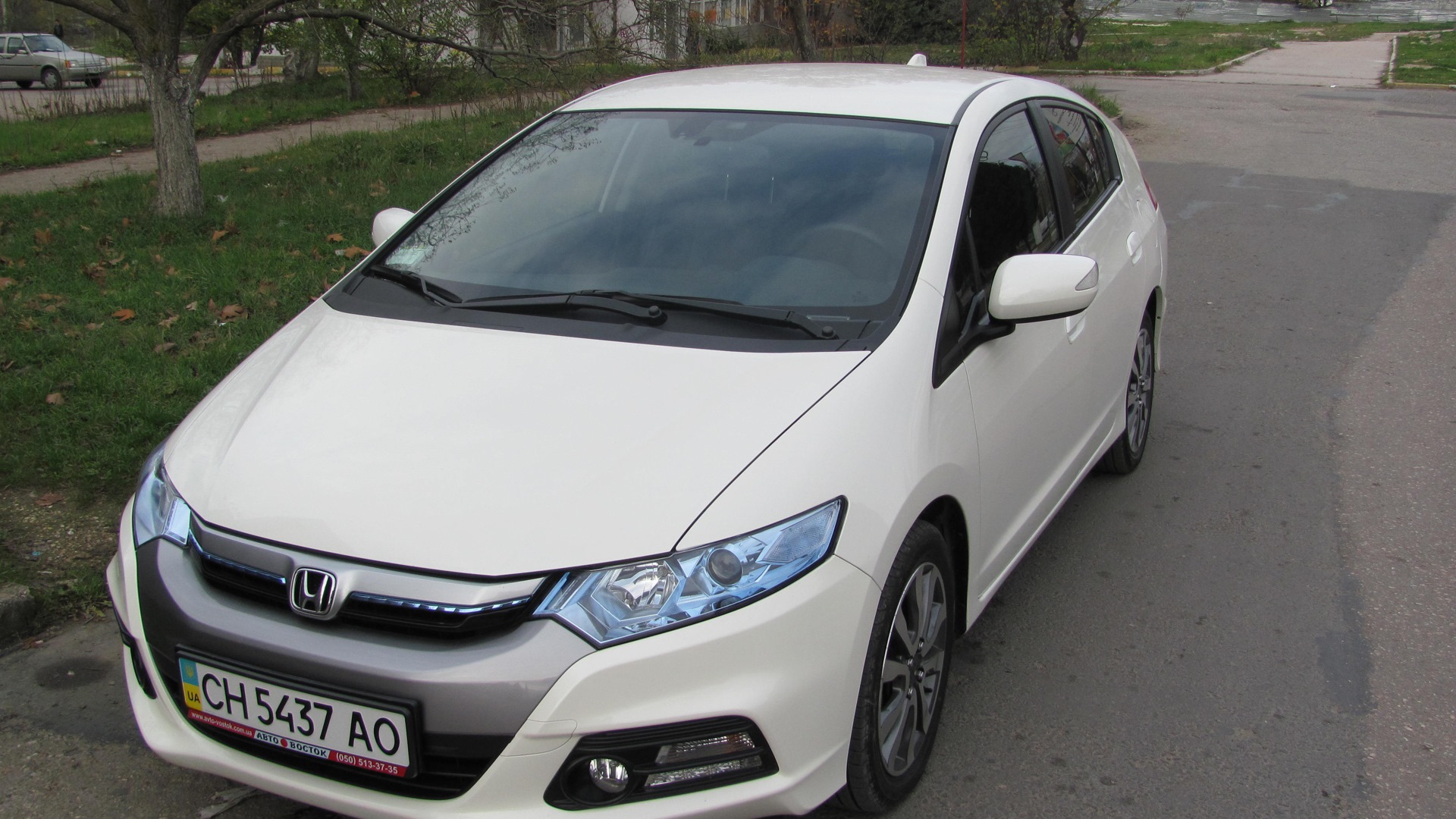 Honda Insight nh797m