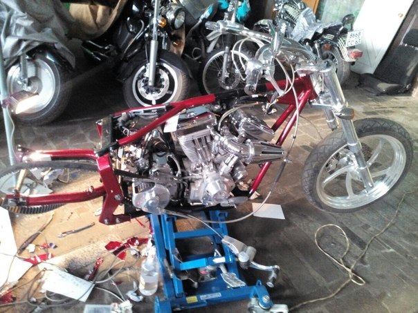 обтяжка мотоцикла пленкой Arlon True Blood — DRIVE2