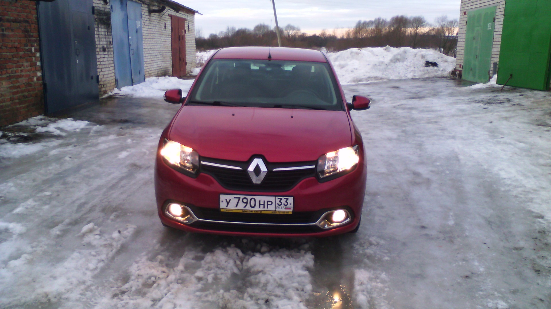 Renault Logan (2G) 1.6 бензиновый 2014 | 1.6 л 102 л.с. Альбинка на DRIVE2