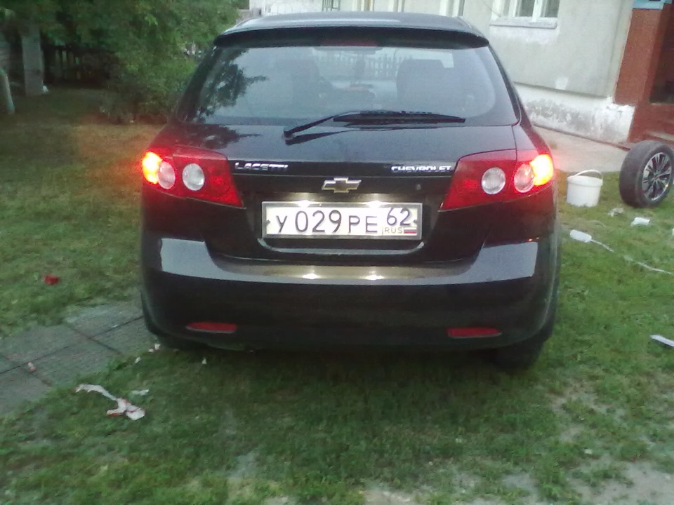 Установка светодиодов в подсветку номера и габариты, покраска суппортов ...