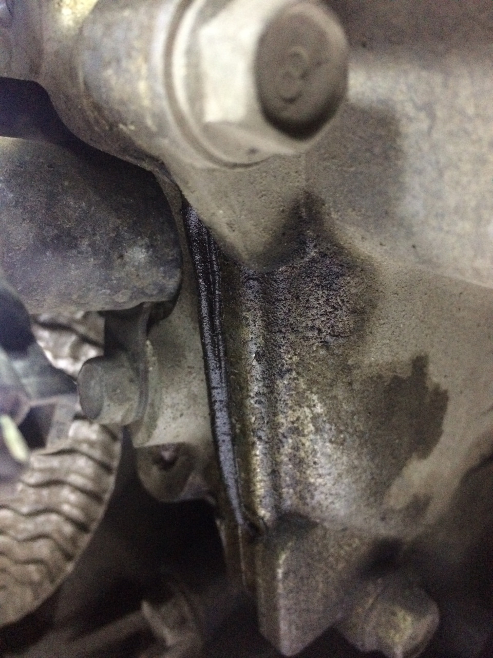 почему сопливит двигатель — KIA Optima (3G), 2,4 л, 2014 года | поломка ...